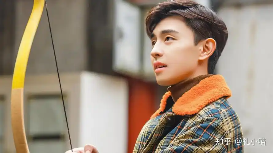 离开娱乐圈两年的邓伦如今过得有多惨连赔偿金的钱没钱给了