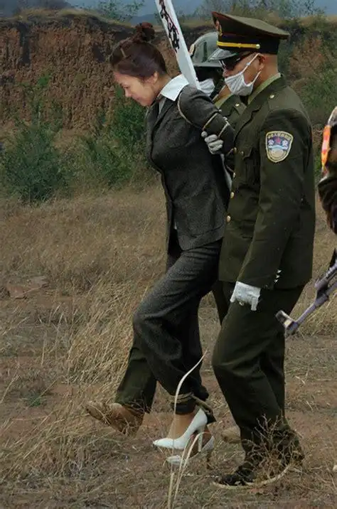 真实枪决死刑犯现场图片_真实枪决死刑犯现场图片大全 - 久久图片视频