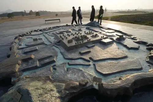 游杭州良渚古城遗址