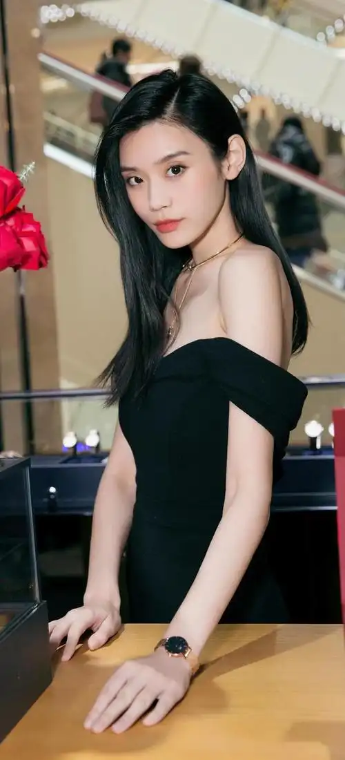 维密超模奚梦瑶高清写真性感迷人身材饱满