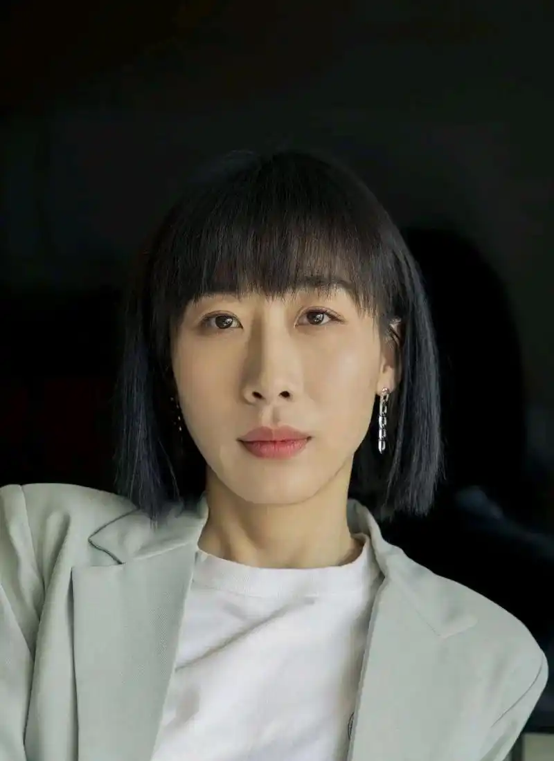 35岁女演员任素再次出轨,引发网友的愤怒和失望#热议# #出轨#   近日