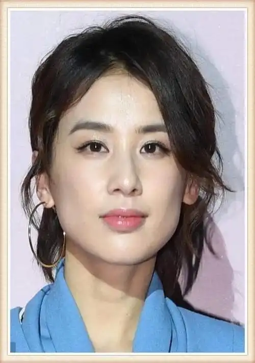 少女期鹅蛋脸,30岁后变粗糙,瘦如黄圣依胖如刘亦菲都逃不过发腮