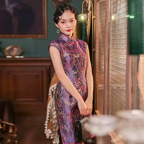 品尚华服手工滚边高端织锦缎年轻款显白收腰海派旗袍