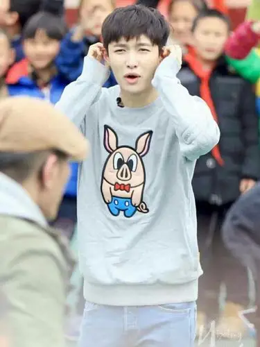 张艺兴萌萌哒图片