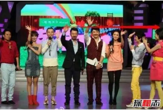 何炅真实身高多少何炅身高谎报10厘米撑死165对比照