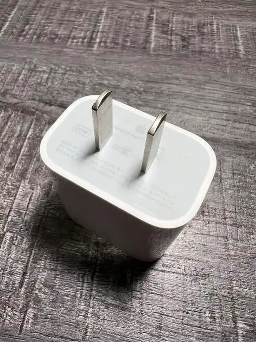 苹果20wusbc电源适配器