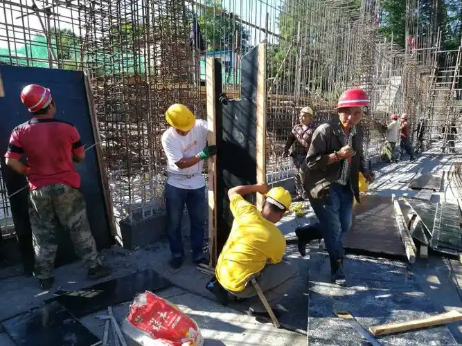 木工准备支模作业