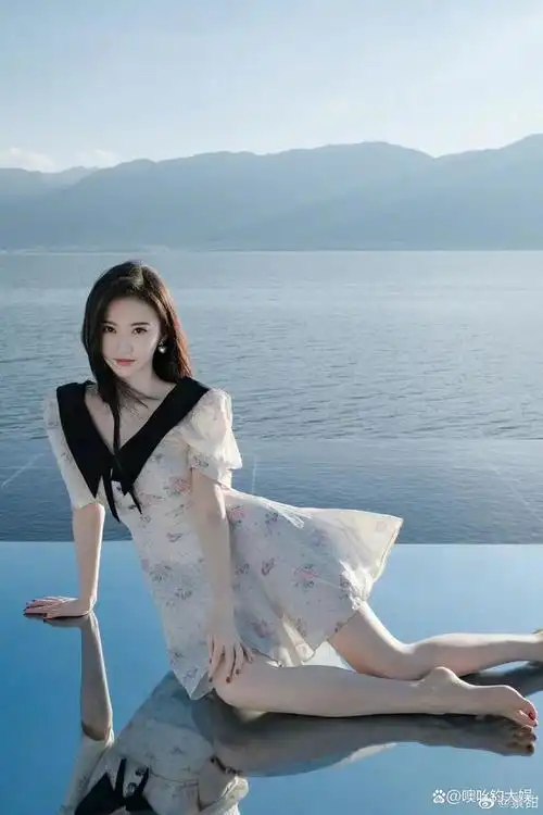 景甜生日博!清素若九秋之菊