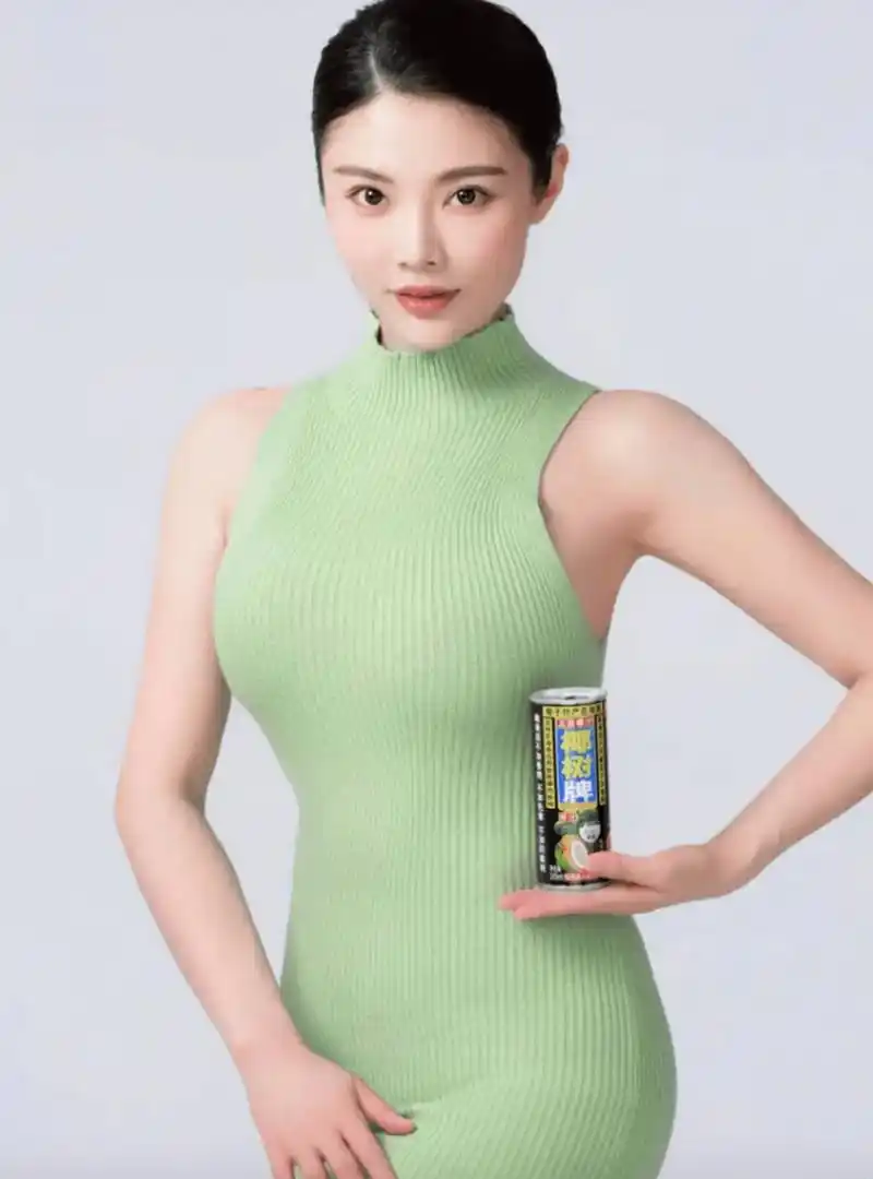 椰汁女神徐冬冬近照,十几年过去我们都老了,但女神还是那个性感女神