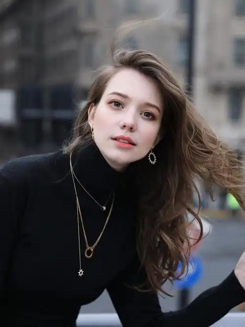 俄罗斯版奥黛丽赫本这颜值你馋了吗