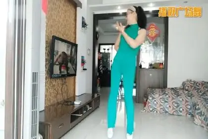 舞灵美娜子广场舞