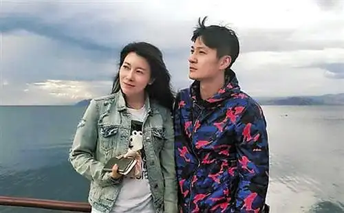 里的他被赞一身正气,戏外却因绯闻缠身一度人设崩塌|张陆|演员|老戏骨