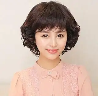 中年女人蘑菇头短发发型图片 能变年轻的蘑菇头人见人爱