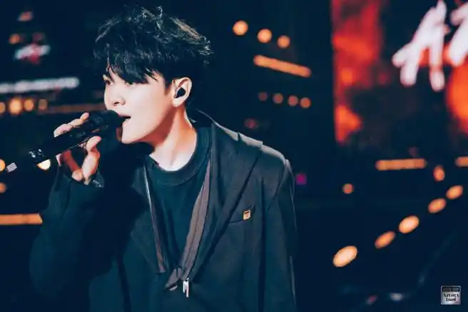 如果是真的话那就太期待尤长靖的舞台了,我不允许还有人没听过尤长靖