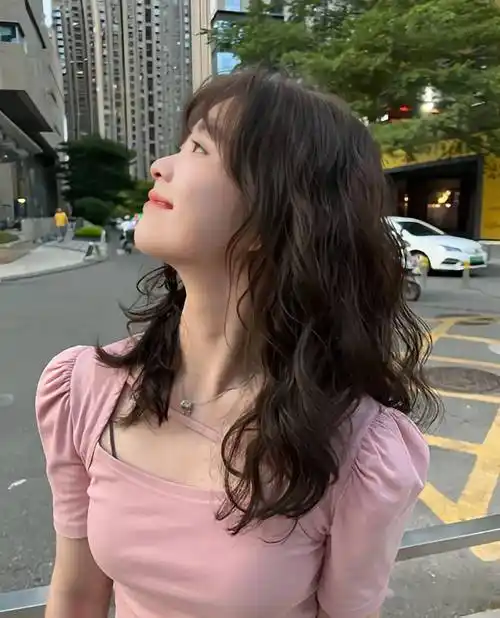 "满法式烫",真的好耐看._刘海_气质_初恋