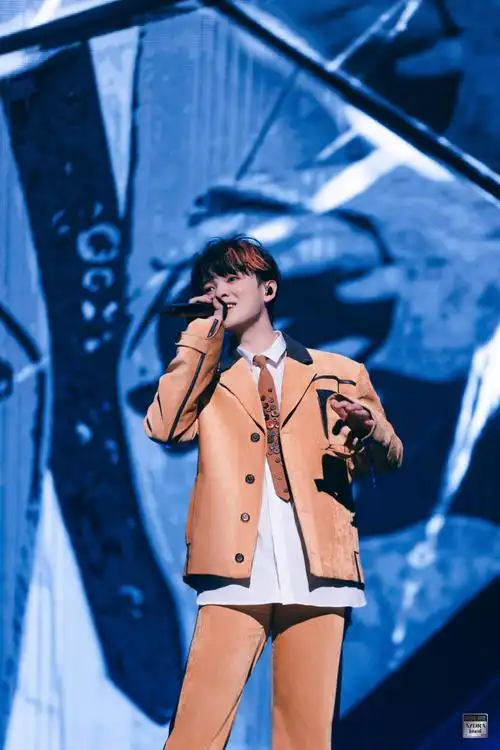 尤长靖超话61#毕业之前来看演唱会#你问为什么少年总孤注一掷,因为