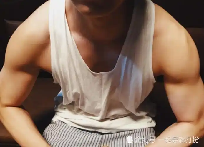 为撕下"娘炮"标签,小鲜肉纷纷秀肌肉 网友:就李易峰洗白了!