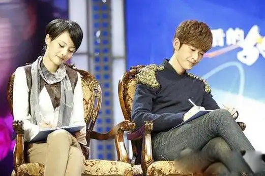 张翰郑爽分分合合的故事2017郑爽怀孕张翰落泪怎么回事