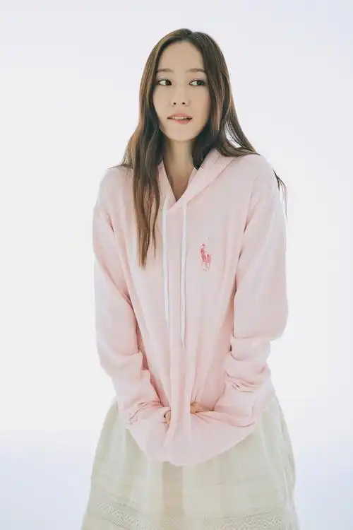 晶姐(郑秀晶)近照 被选为某品牌大使(韩网认领 未官宣)