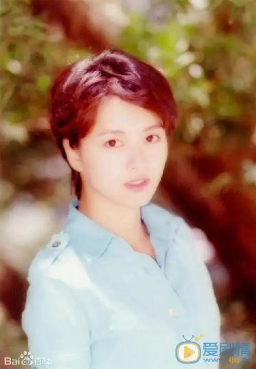 梁咏琪早期青涩照 梁咏琪高清写真_梁咏琪高清剧照