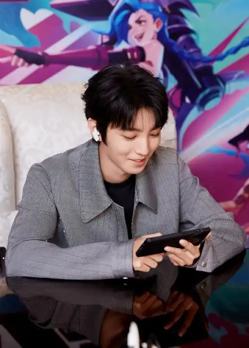 英雄联盟手游1周年##王俊凯刀妹极限操作##英雄联盟手游燃斗之夜