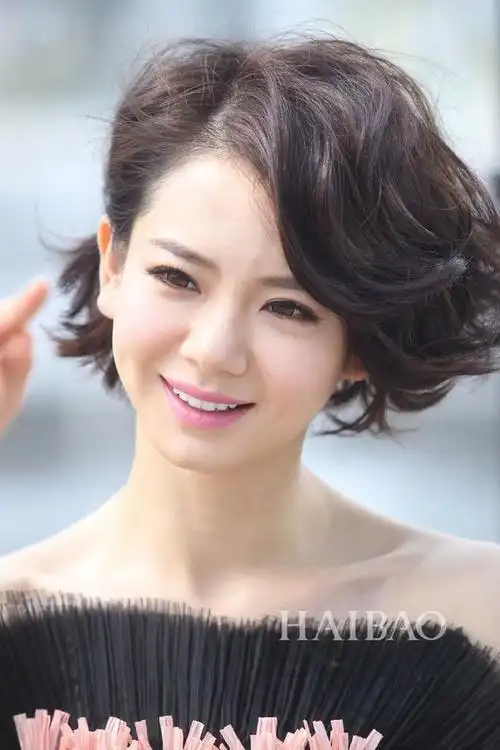 霸道女总裁戚薇妆发造型回顾