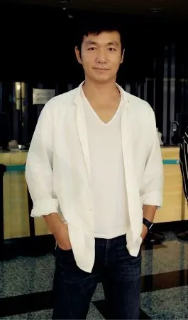 肿瘤君》首映礼 邢佳栋暖心助阵