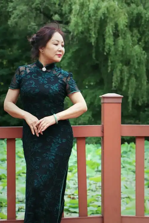 其它 当遇见旗袍时 写美篇摄影/后期/文字:羽卒林夕 出镜:缘静静 时间