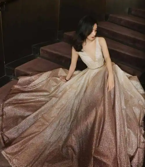 赵丽颖晒久违自拍照,圆脸配高马尾居然这么可,瞬间美回少女时代