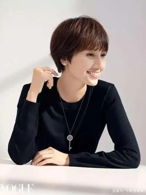 问题一,女星袁泉的个人简介?