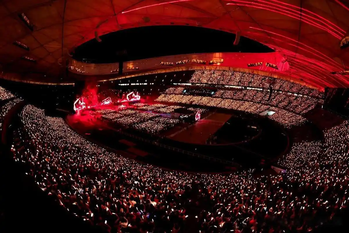 五月天 五月天2023年5月27号开始的鸟巢演唱会,阿信一开口,变成了