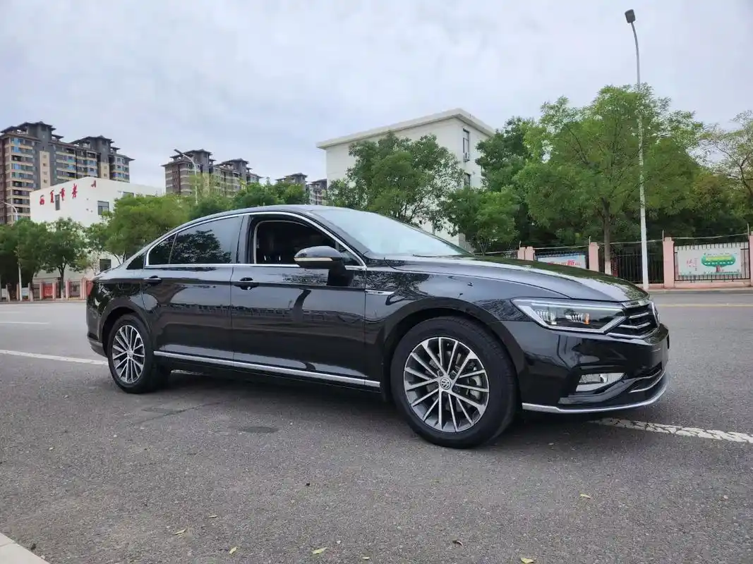 20 年迈腾  2.0t 豪华,个人一手  实表 7  - 抖音