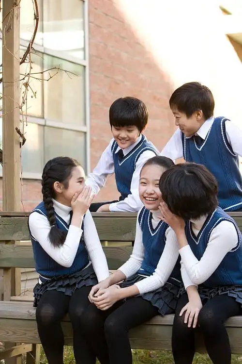 玩耍 小学生 亚洲图片_玩耍 小学生 亚洲高清图片素材库