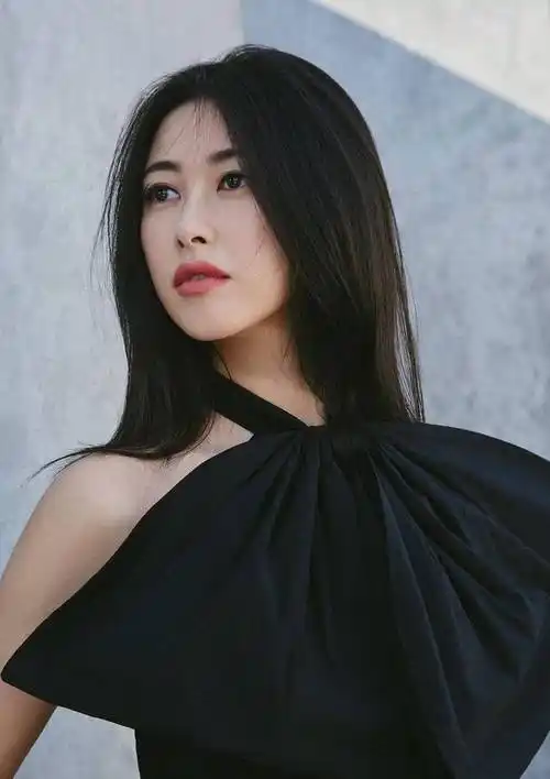 朱珠老公晒带娃日常,因冰激凌引发父女冷战,这时怎么与孩子沟通?|父母