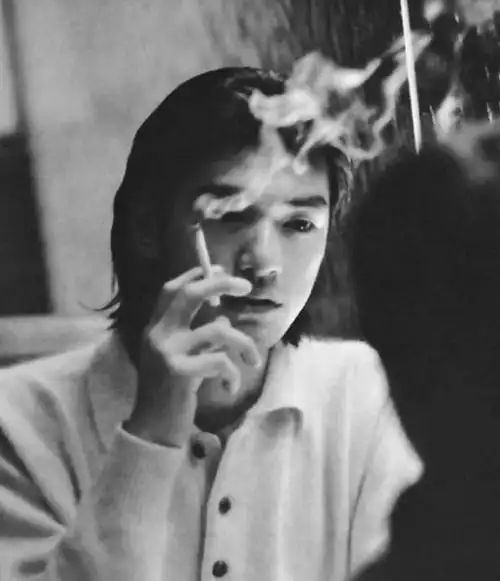 抽烟好帅啊,顶级东方神颜啦#金城武#男神#壁纸#头像