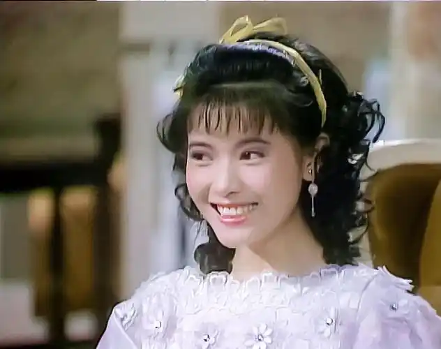 p>蓝洁瑛(1963年4月27日—2018年10月31日),出生于香港,中国香港影视