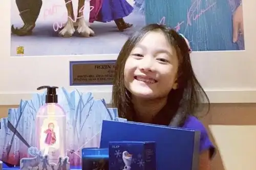 原创有种失望叫长大后的奥莉曾经的甜美消失如今颜值一言难尽