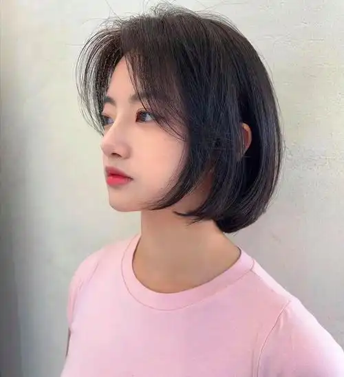 想剪短发女生的应该很多,so,今天就来给大家分享超好看的短发发型,let