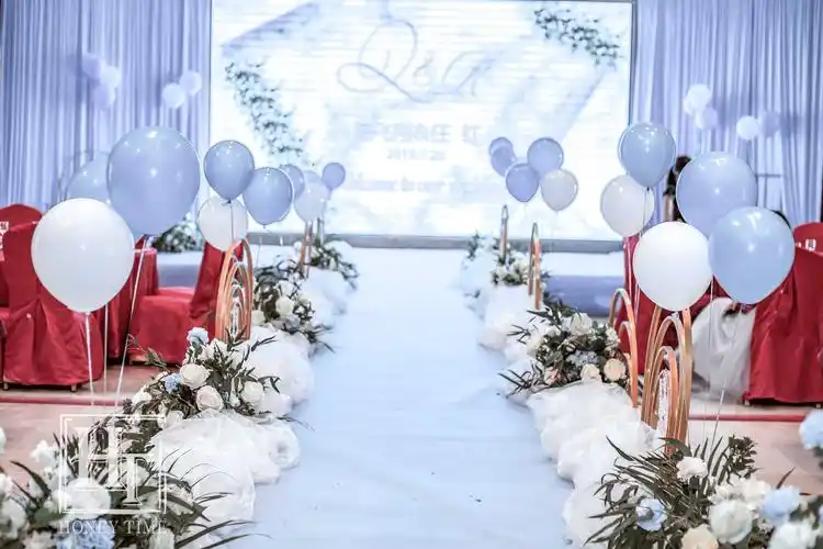 小清新室内婚礼布置