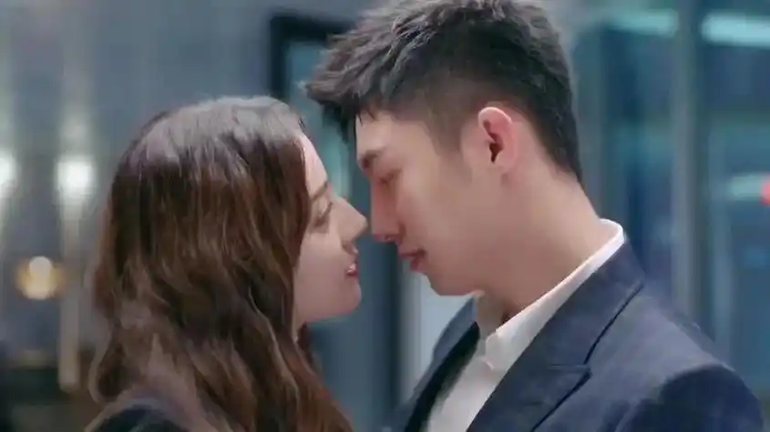 黄景瑜死活不给名份热巴还这么爱