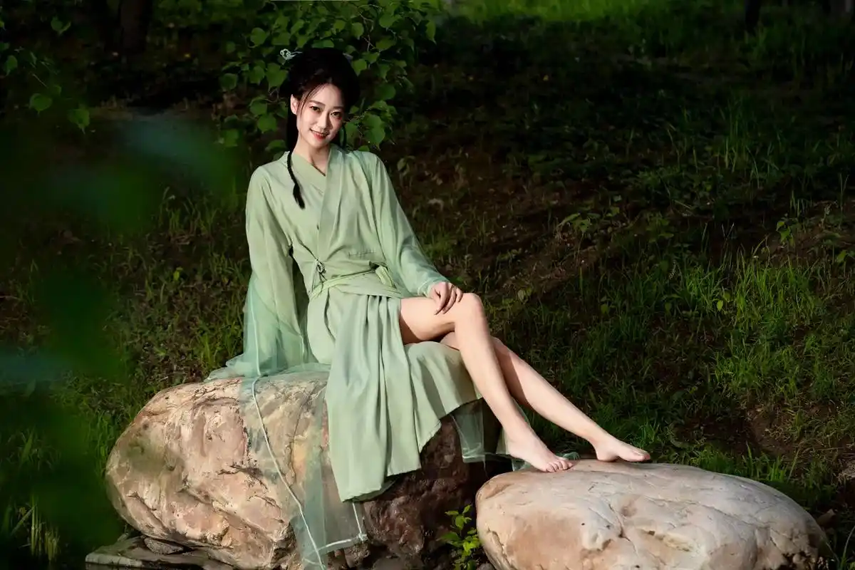 古风摄影 #国风古韵 #江南美女美如画 - 抖音