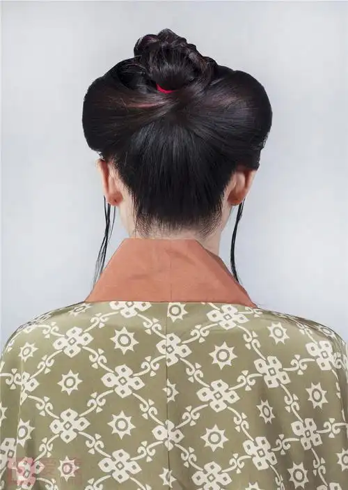 古装影视发型之东汉贵族女子造型(二)