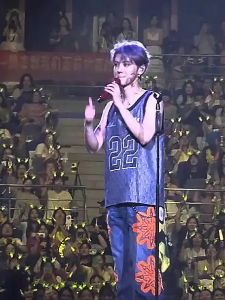 歌手鹿晗##鹿晗三巡演唱会