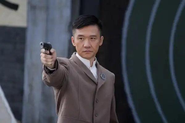 电视剧《我的绝密生涯》分集剧情介绍_我的绝密生涯  (第11-15集)剧情