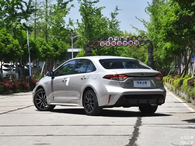 丰田雷凌外观风格运动智能配置升级动力输出平顺