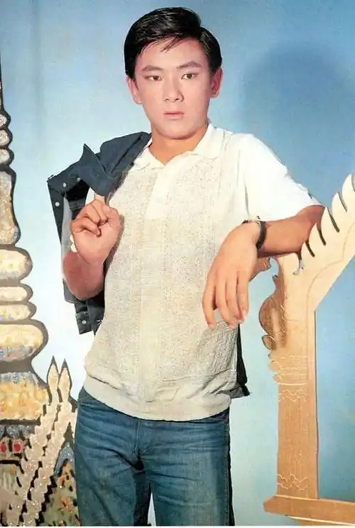 20世纪50年代的香港影坛一度 "阴盛阳衰" ,无论片酬抑或片头演员排序