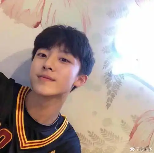 请大家康康我们的东北帅小伙儿徐新驰吧