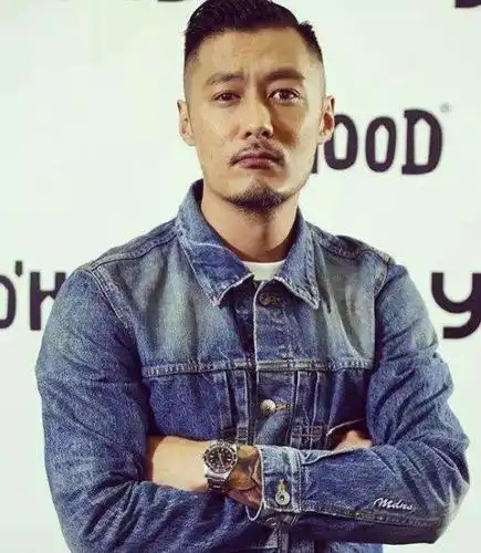 不要说了 停工带娃损失百万吗?余文乐:才不止