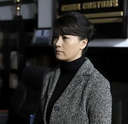 史兰芽,那位曾经在中国影视荧屏上熠熠生辉的女演员,她的传奇故事宛如