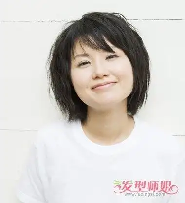 发型脸型 圆脸 >> 胖女人头发稀少适合的发型 胖女人头发少发型图(2)